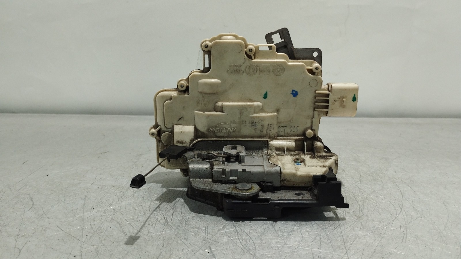 Fecho da Porta Frente Dto SEAT LEON (1P1) | 05 - 13