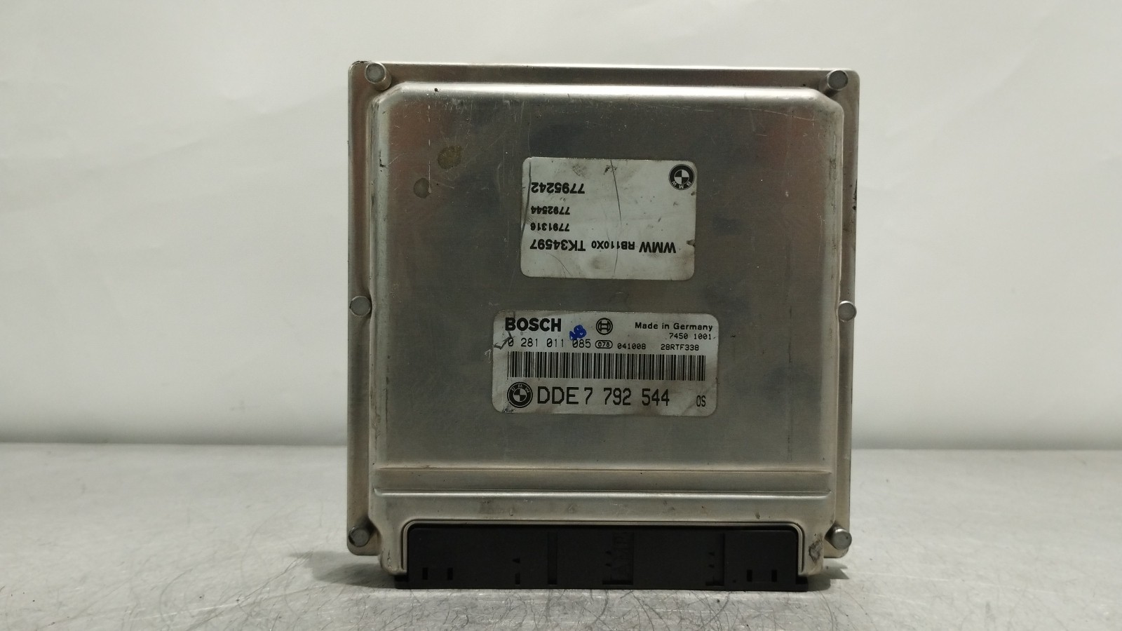 Calculateur moteur MINI MINI (R50, R53) | 01 - 06