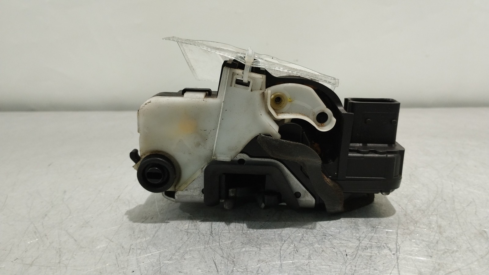 Rear right lock OPEL ASTRA J (P10) | 09 - 15 Imagem-1