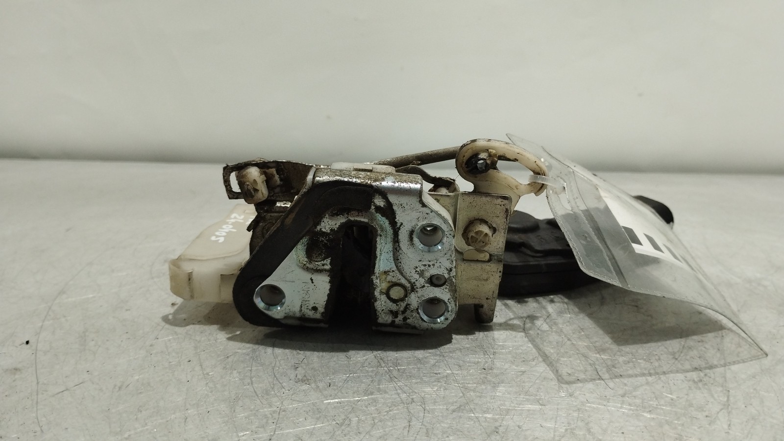 Front right lock PEUGEOT 107 (PM_, PN_) | 05 - 14 Imagem-2