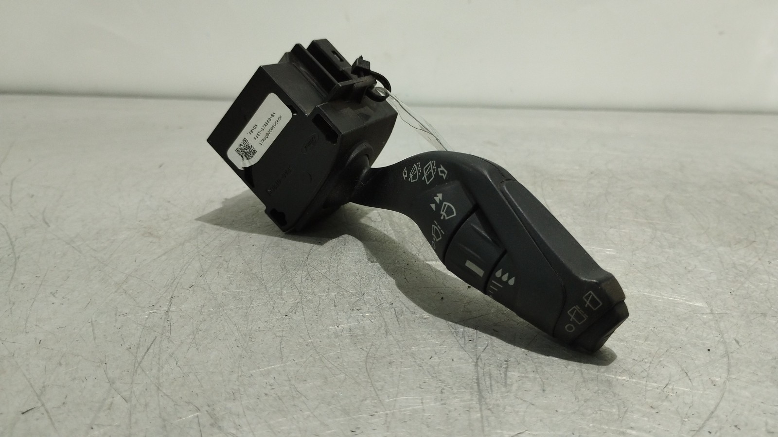 Commodo Essuie Glace FORD FOCUS III Turnier | 10 - 