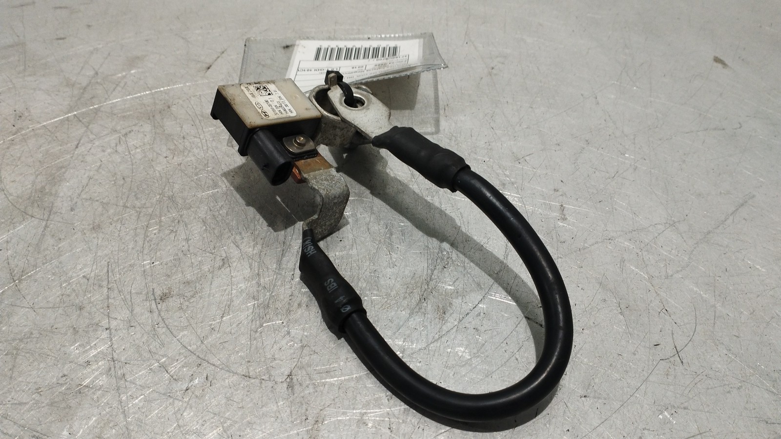 Borne négative de la batterie HYUNDAI i20 (GB, IB) | 14 - 