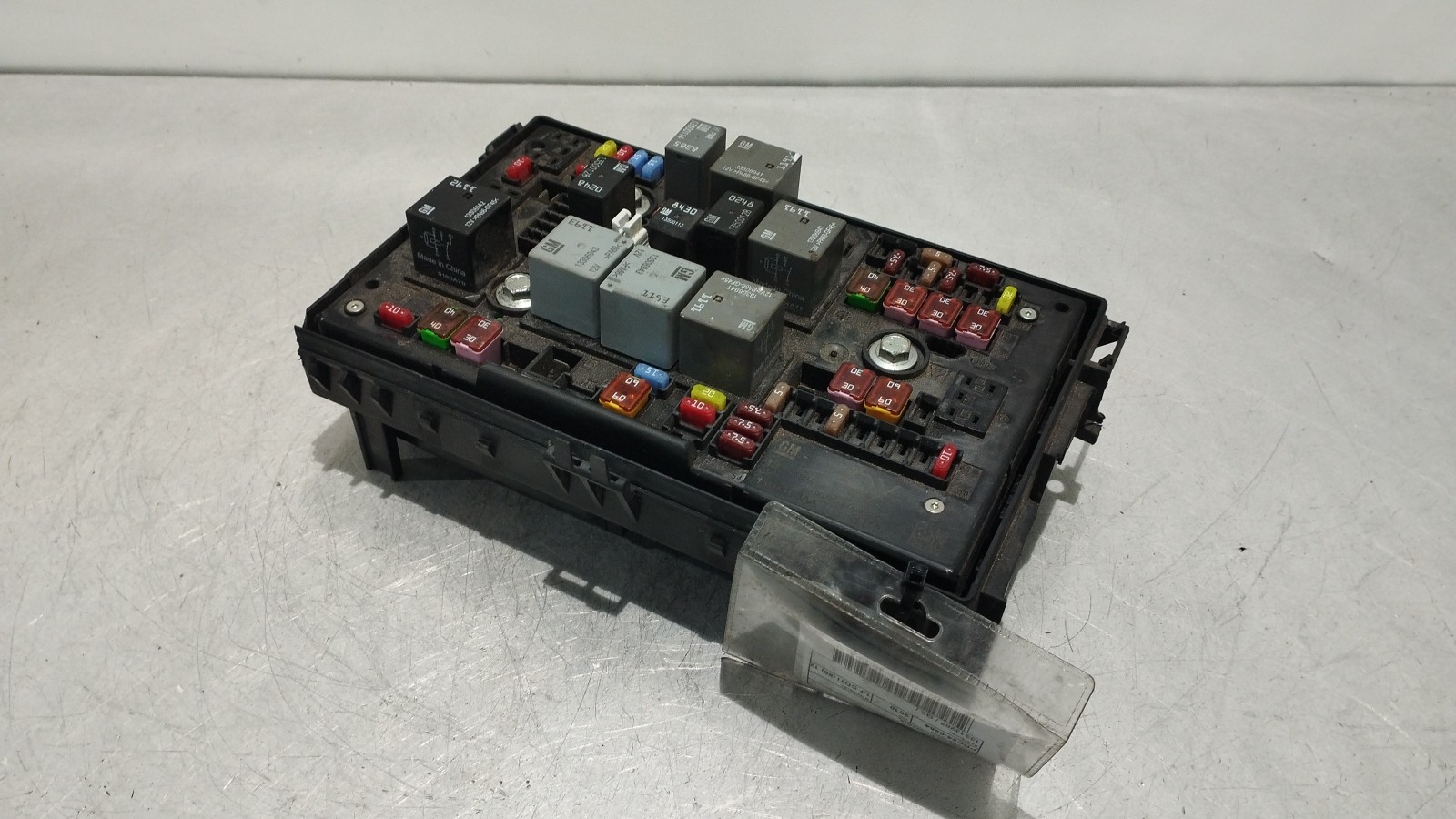 Fuse box OPEL ASTRA J (P10) | 09 - 15