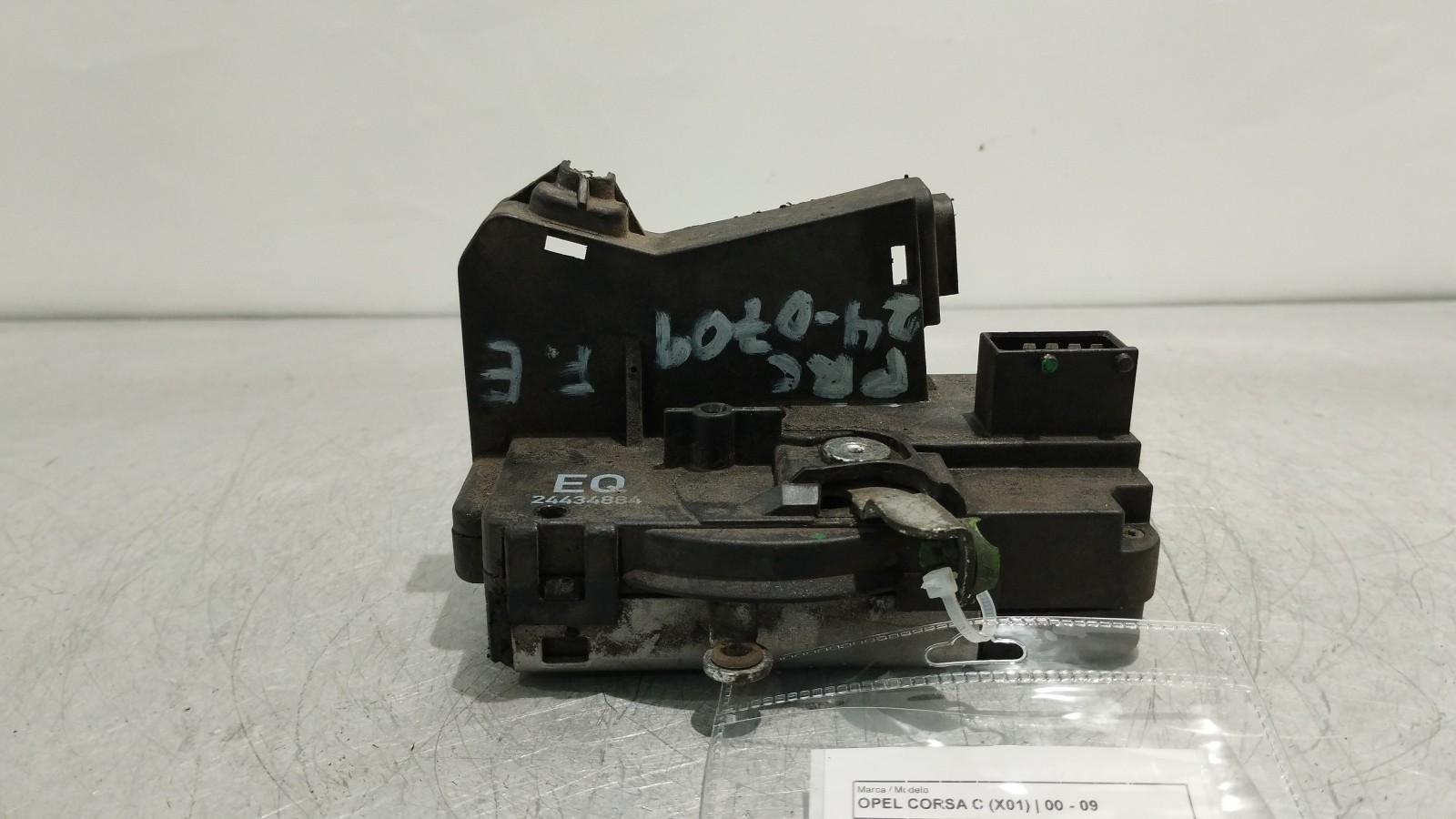 Fecho da Porta Frente Esq OPEL CORSA C (X01) | 00 - 09