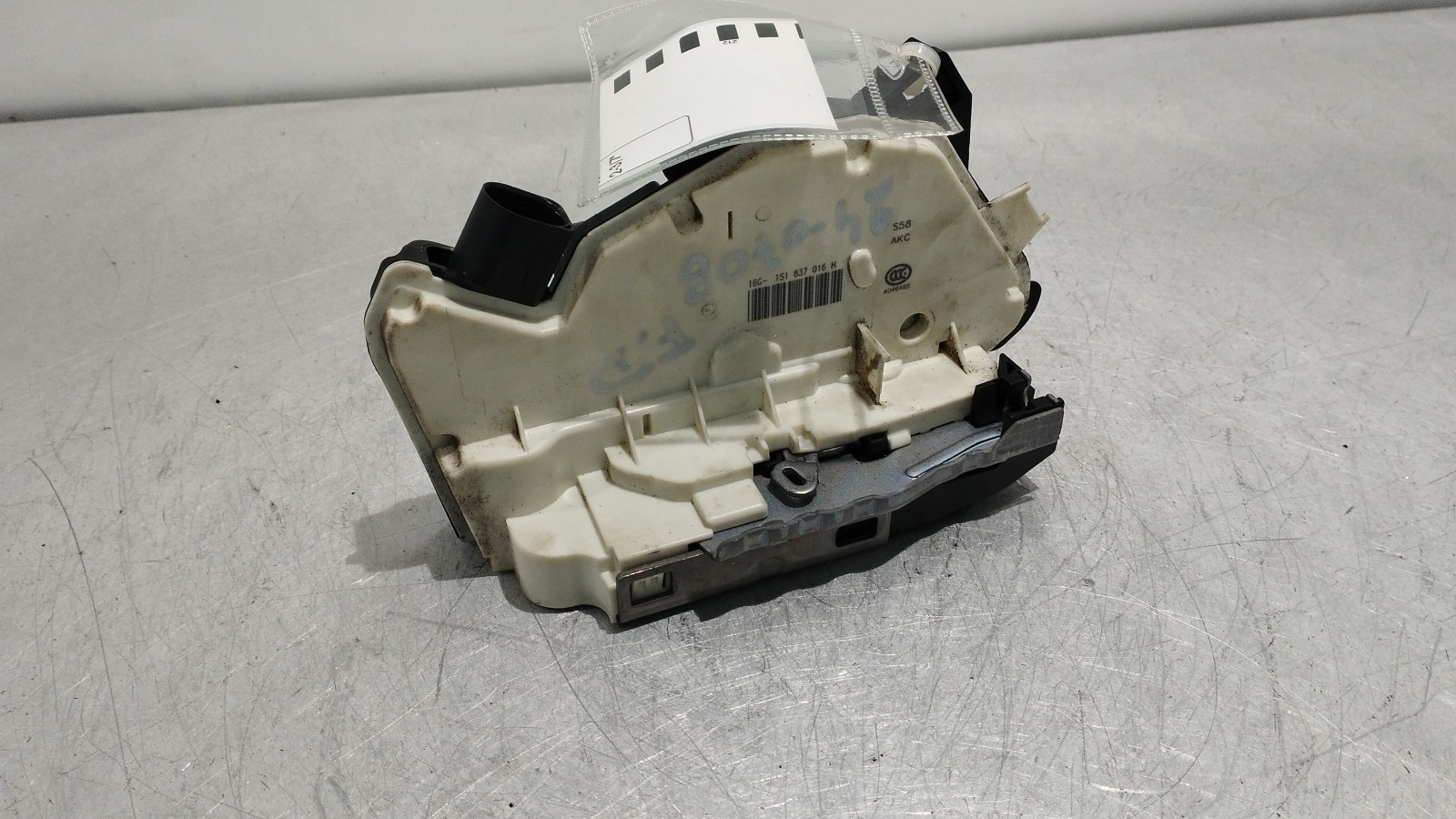 Fecho da Porta Frente Dto VOLKSWAGEN UP (121, 122, BL1, BL2) | 11 - 