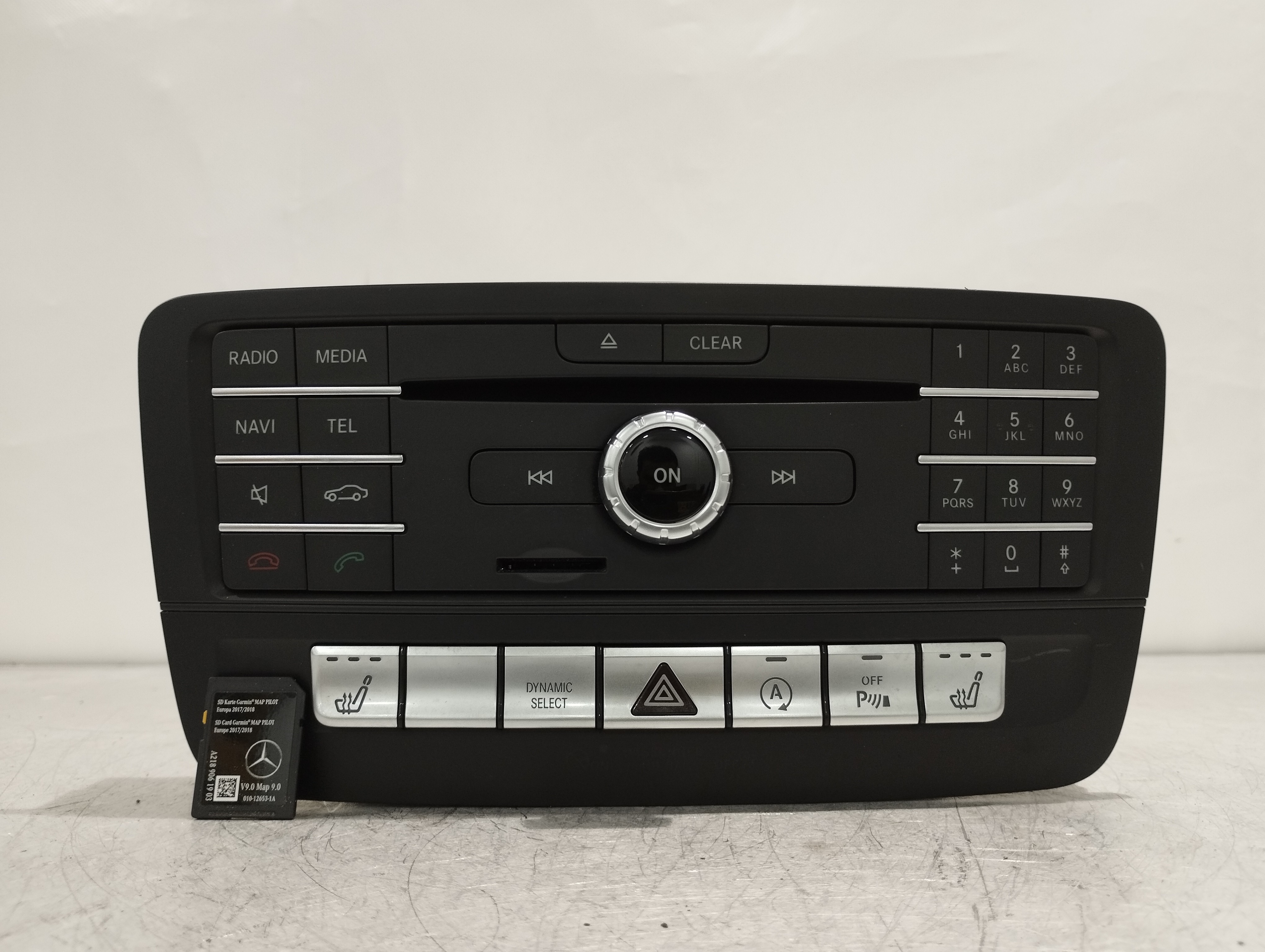 Autoradio MERCEDES-BENZ A-CLASS (W176) | 12 - 18