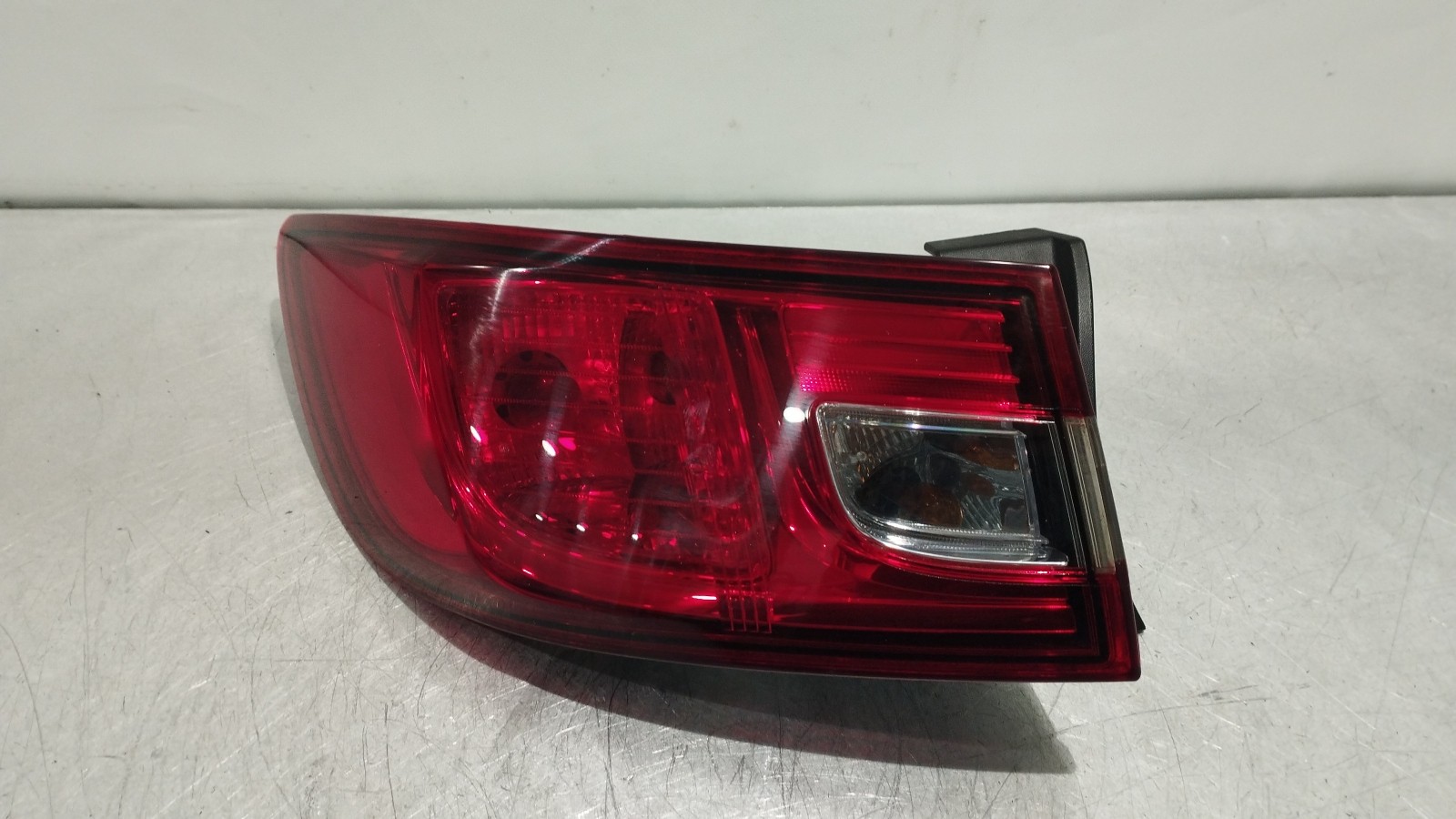 Left Tail Light  RENAULT CLIO IV (BH_) | 12 - 