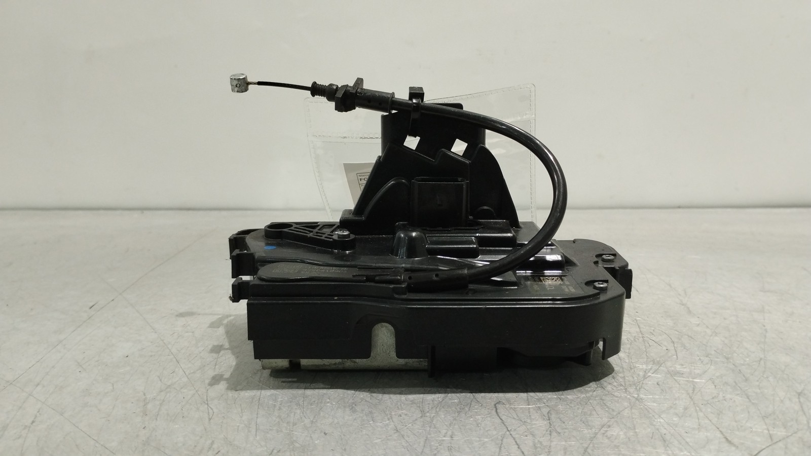 Serrure de porte arriere gauche FORD PUMA | 19 -  Imagem-0