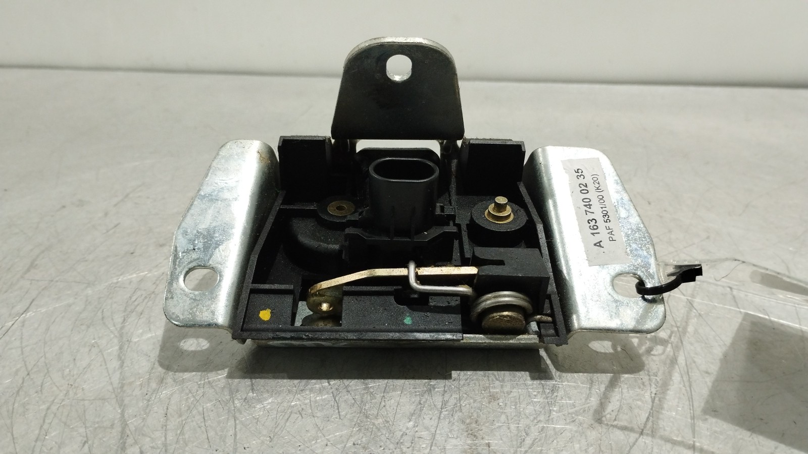 Serrure Coffre MERCEDES-BENZ M-CLASS (W163) | 98 - 05 Imagem-2