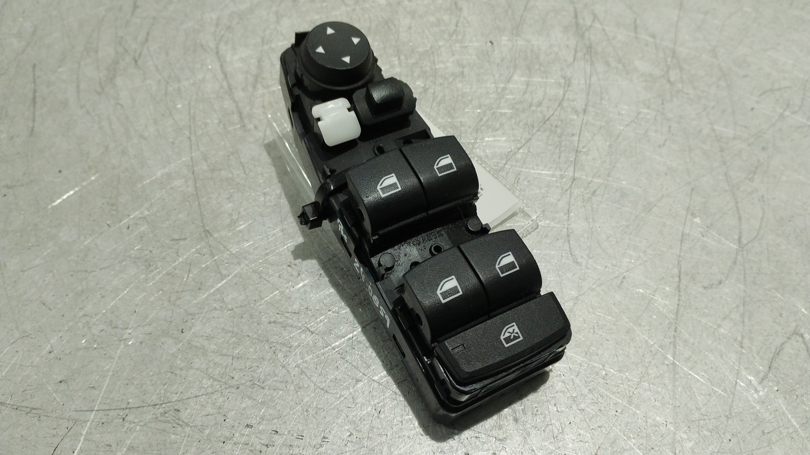 Mando elevalunas delantero izquierdo BMW 1 (F20) | 11 - 19