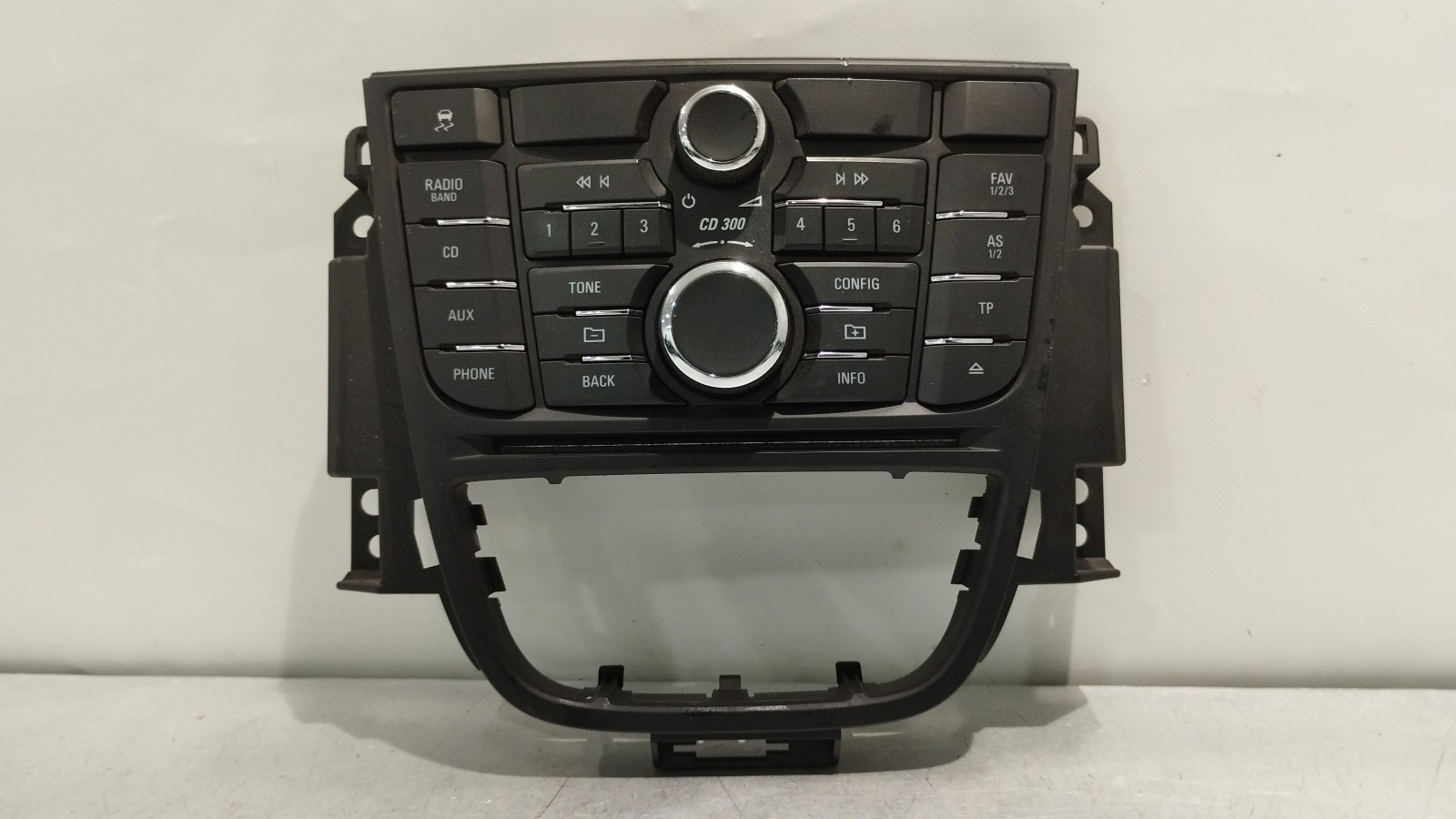 Painel Frontal do Auto Rádio OPEL ASTRA J Sports Tourer (P10) | 10 - 15
