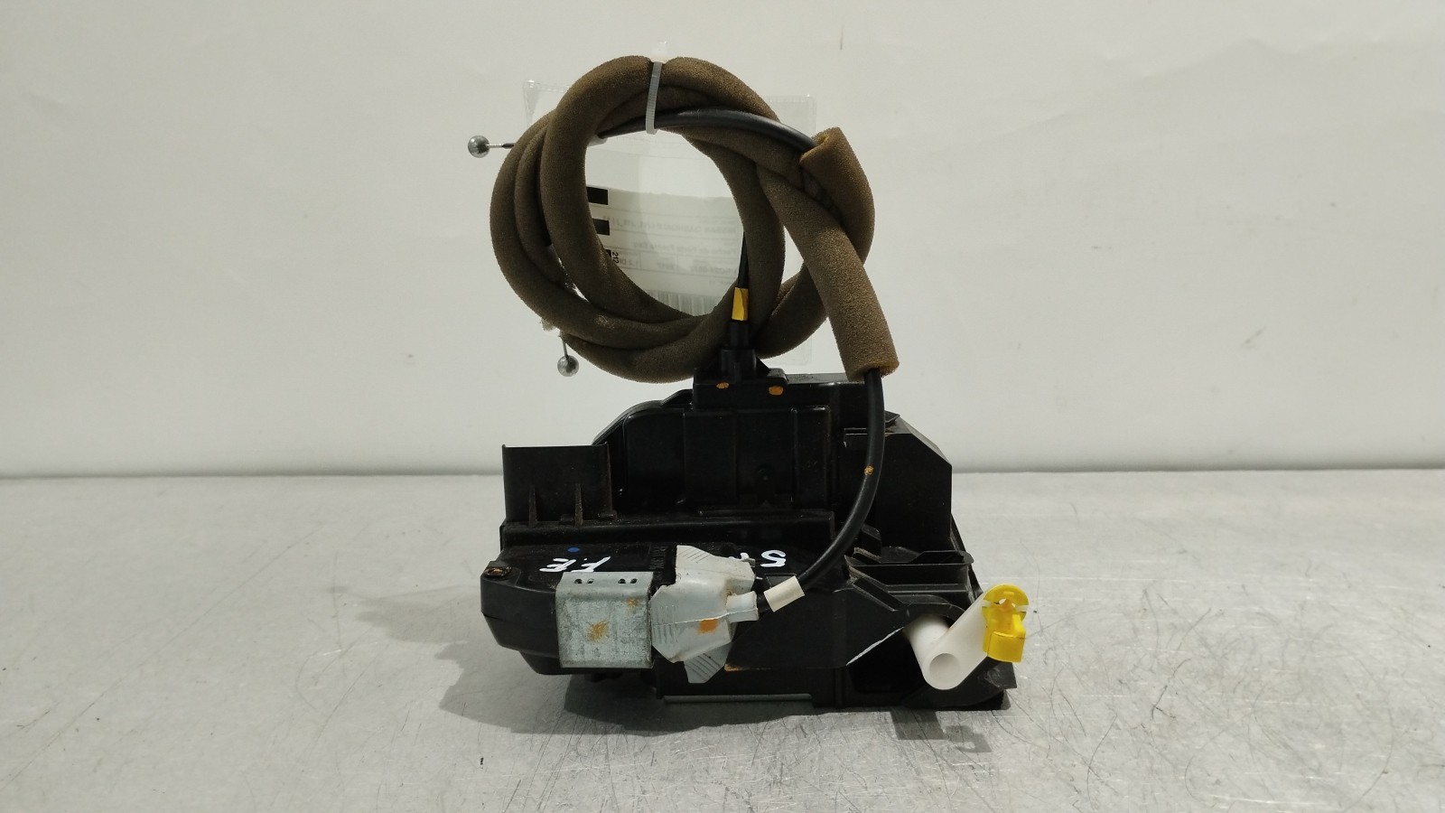 Serrure de porte avant gauche NISSAN QASHQAI II (J11, J11_) | 13 - 