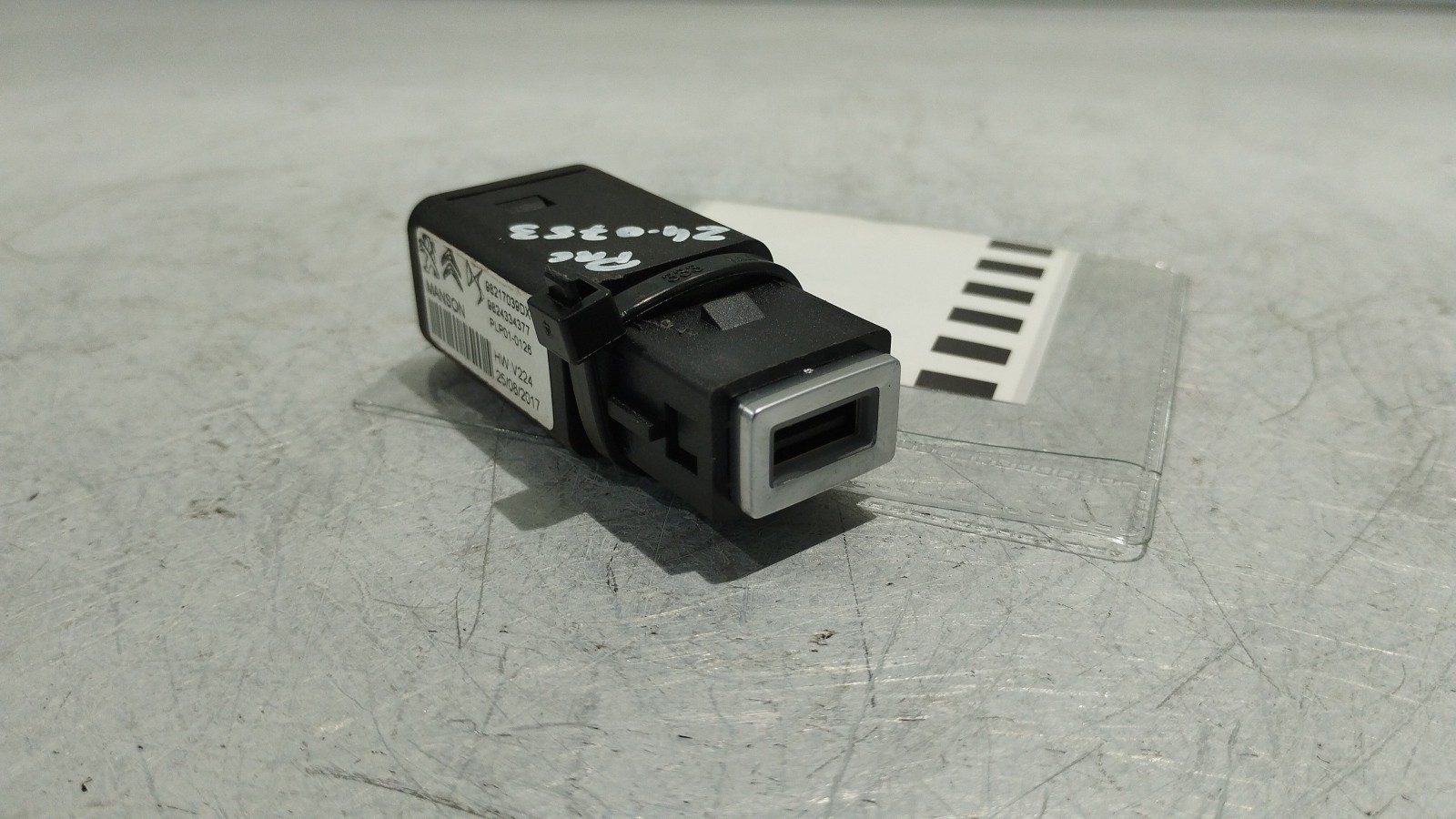 Módulo USB/AUX DS DS 7 Crossback (J_) | 17 - 
