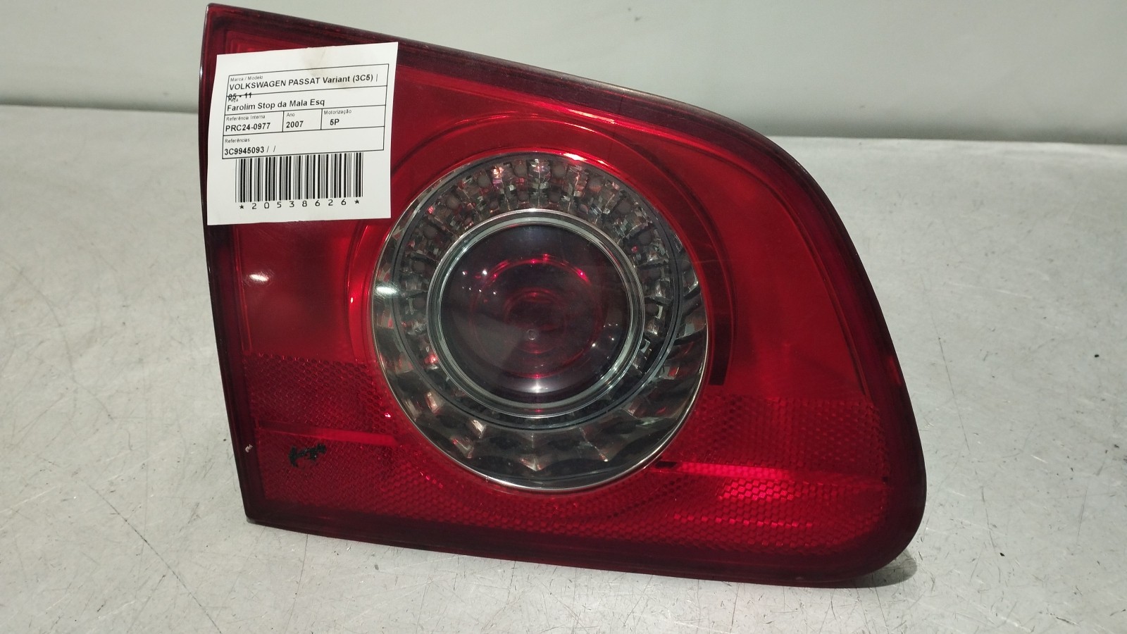 Farolim Stop da Mala Esq VOLKSWAGEN PASSAT Variant (3C5) | 05 - 11