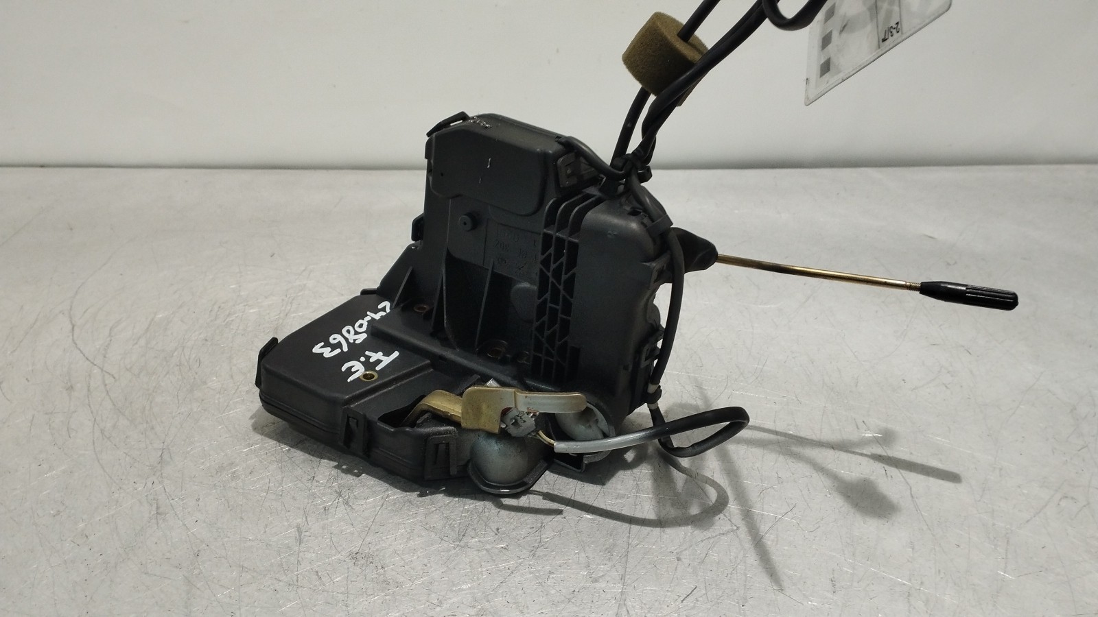 Serrure de porte avant gauche MERCEDES-BENZ E-CLASS (W211) | 02 - 09