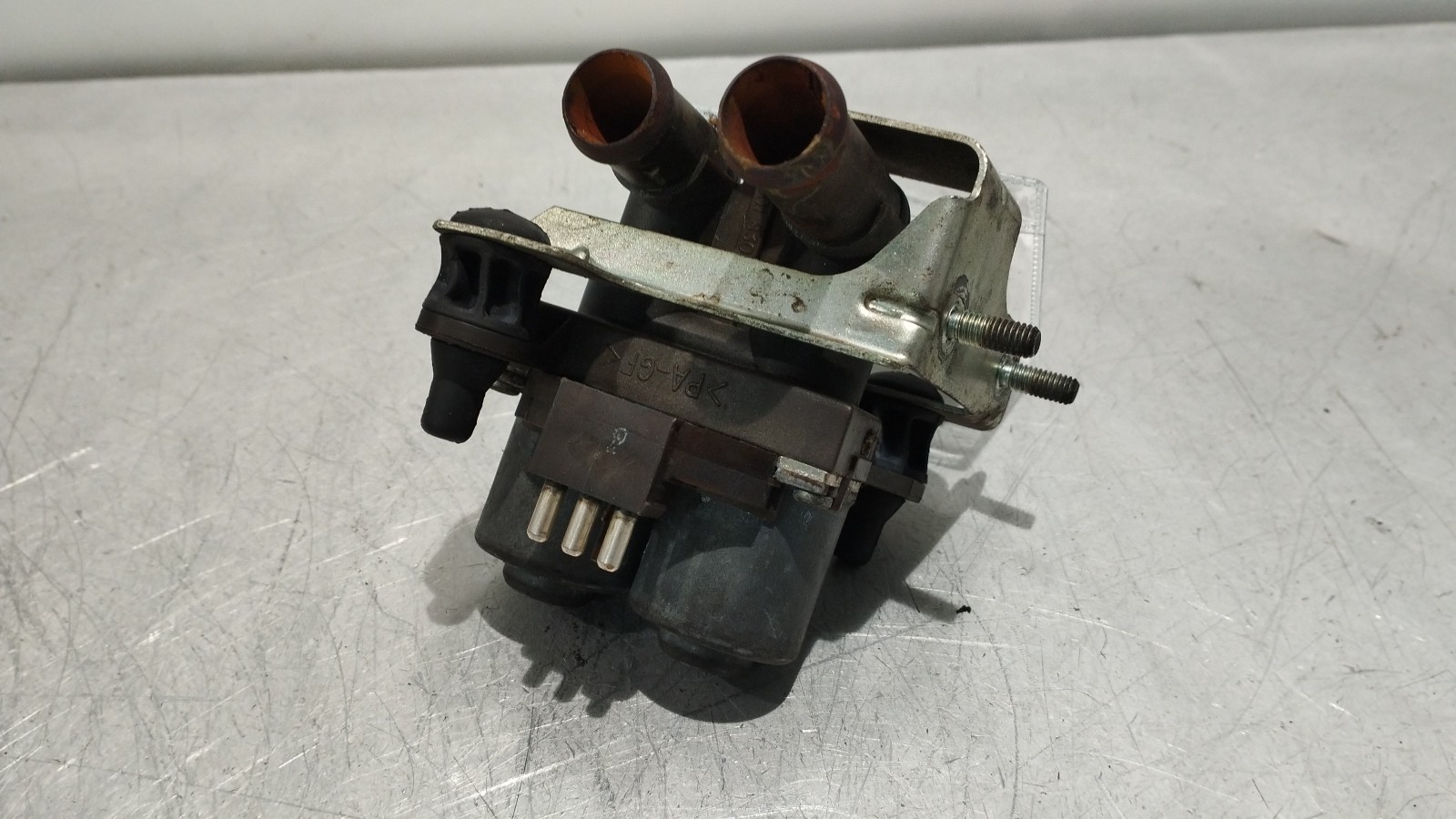 Vanne d´échange de chauffage MERCEDES-BENZ C-CLASS (W202) | 93 - 00 Imagem-1