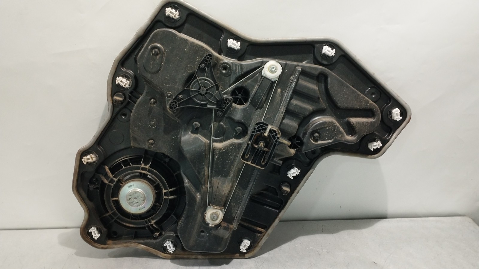 Lève-vitre arrière gauche életrique FORD FIESTA VII | 17 -  Imagem-1