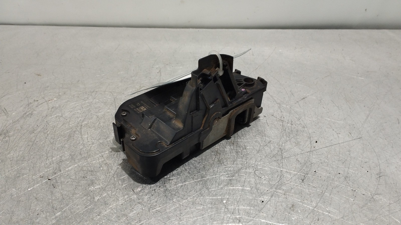 Serrure de porte arriere gauche FORD FIESTA VII | 17 - 