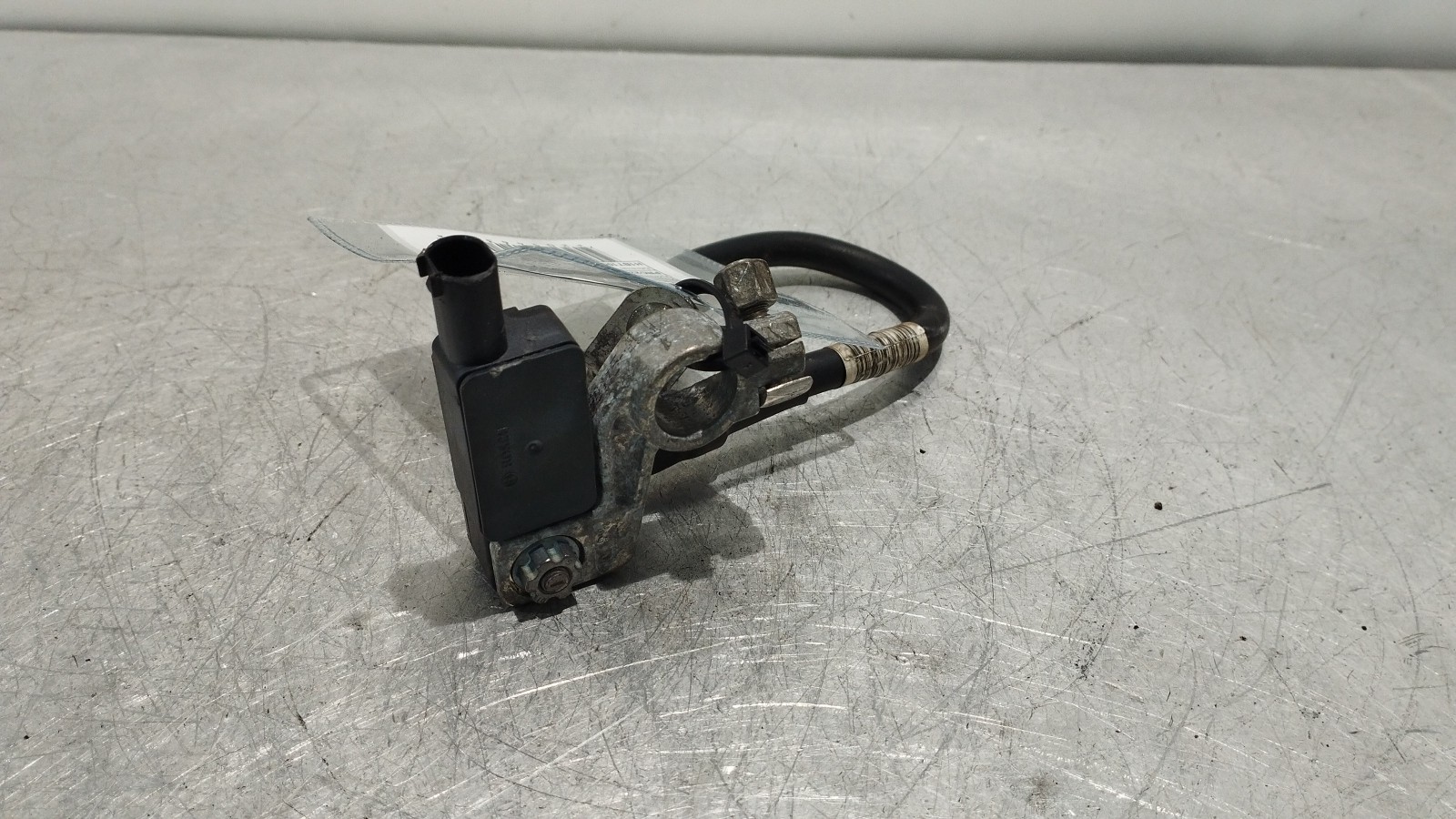 Borne négative de la batterie FORD FIESTA VII | 17 - 