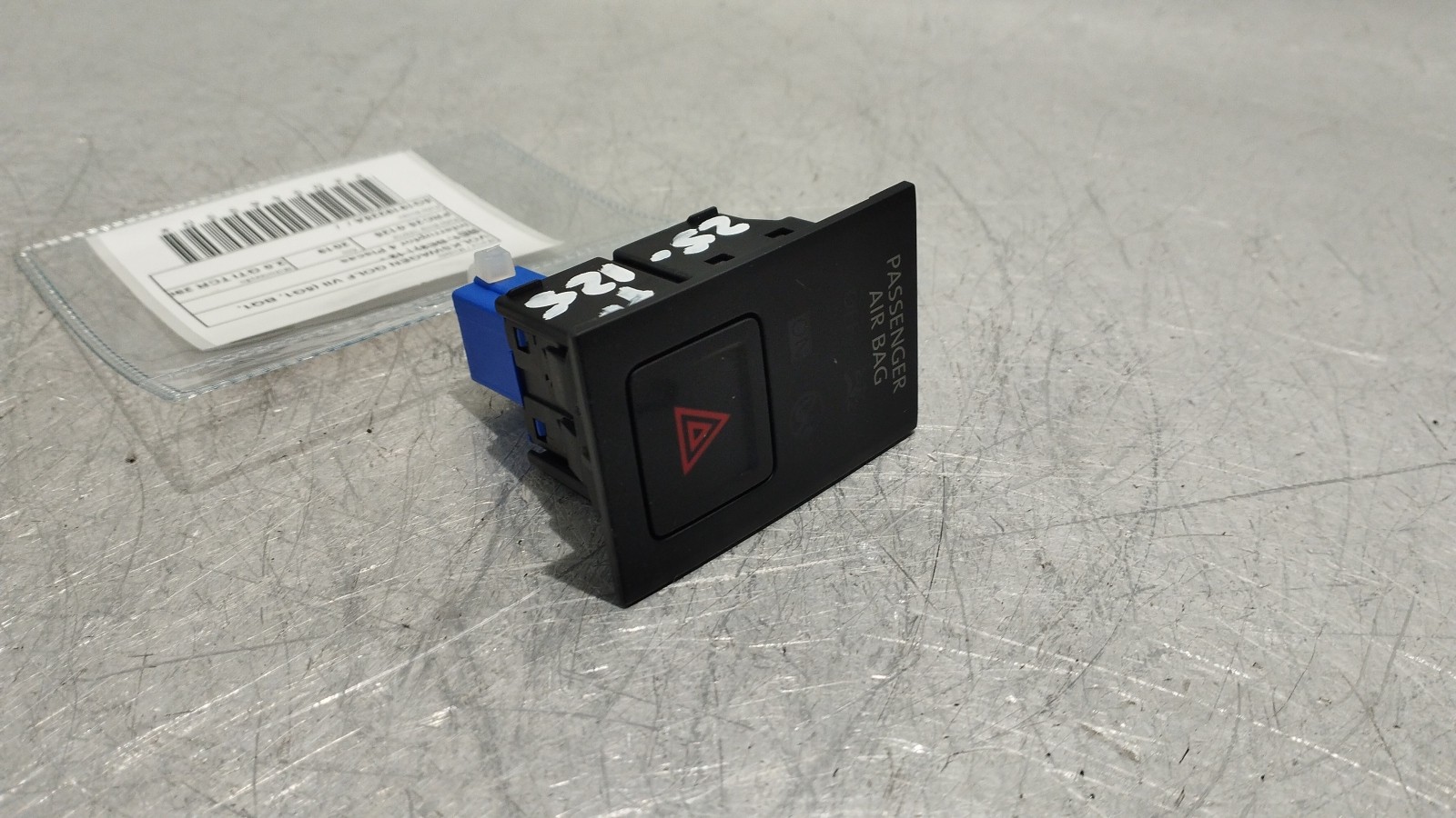 Interruptor 4 Piscas VOLKSWAGEN GOLF VII (5G1, BQ1, BE1, BE2) | 12 - 