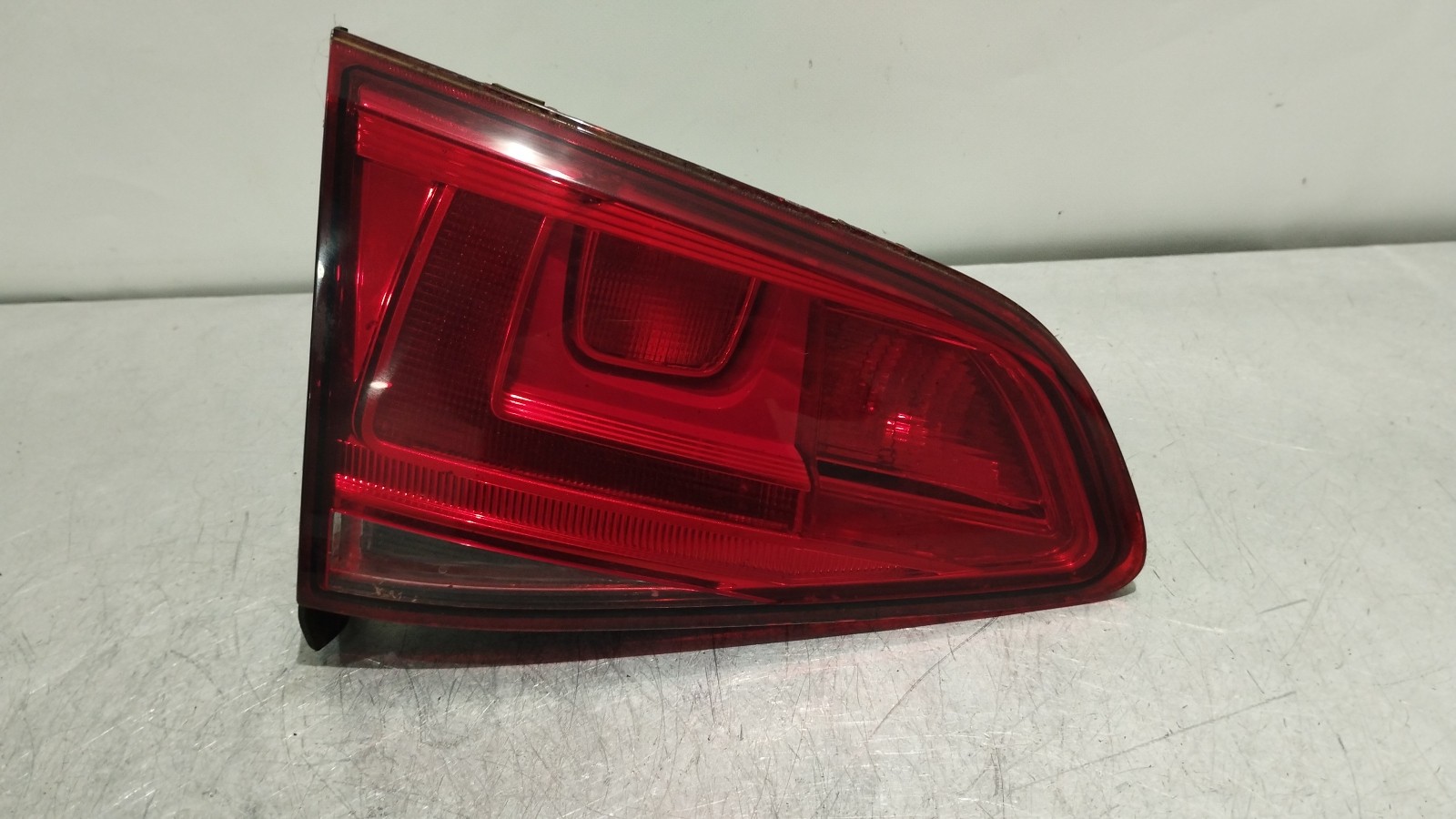 Farolim Stop da Mala Esq VOLKSWAGEN GOLF VII (5G1, BQ1, BE1, BE2) | 12 - 