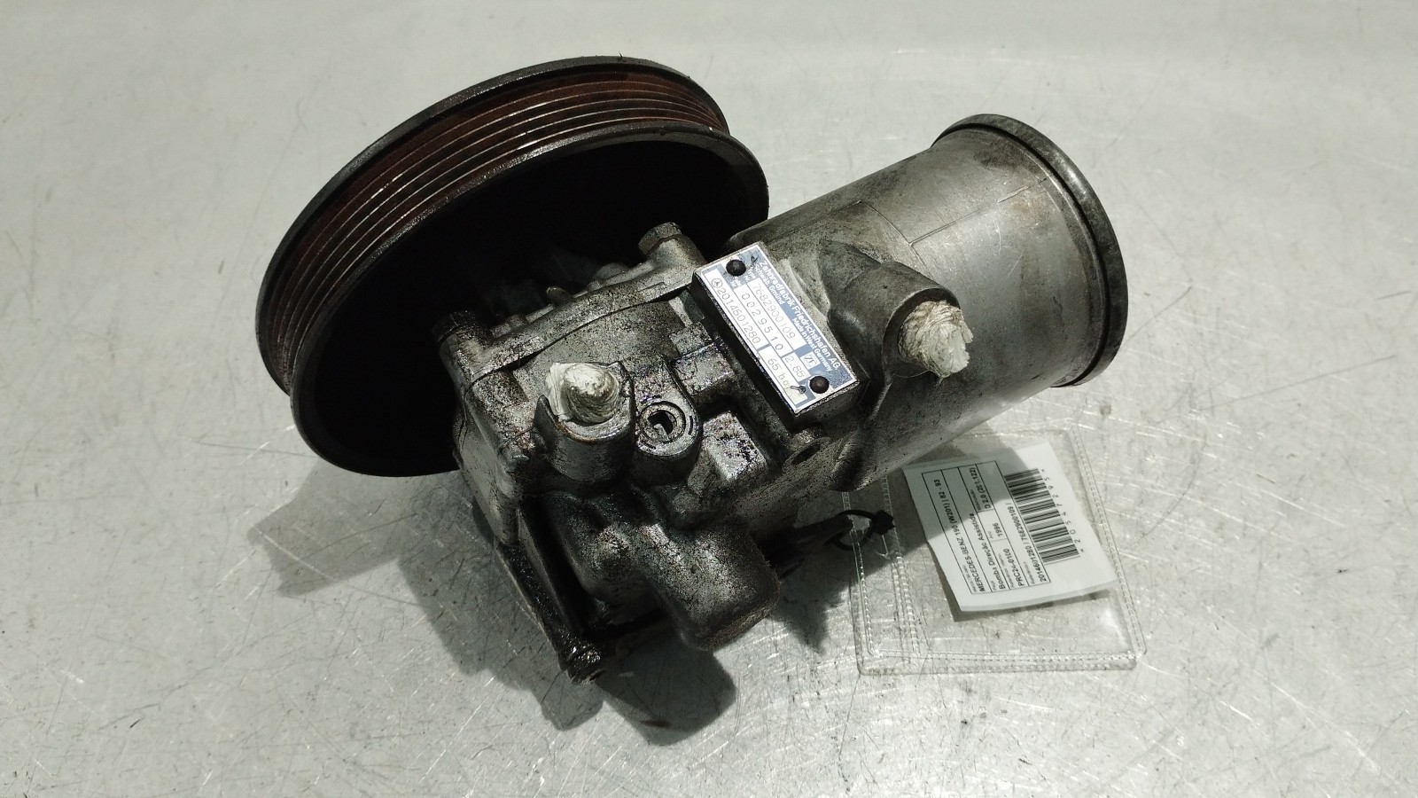 Pompe de direction assistée MERCEDES-BENZ 190 (W201) | 82 - 93
