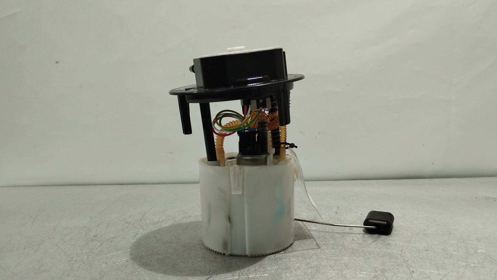 Fuel pump OPEL CORSA F | 19 - 