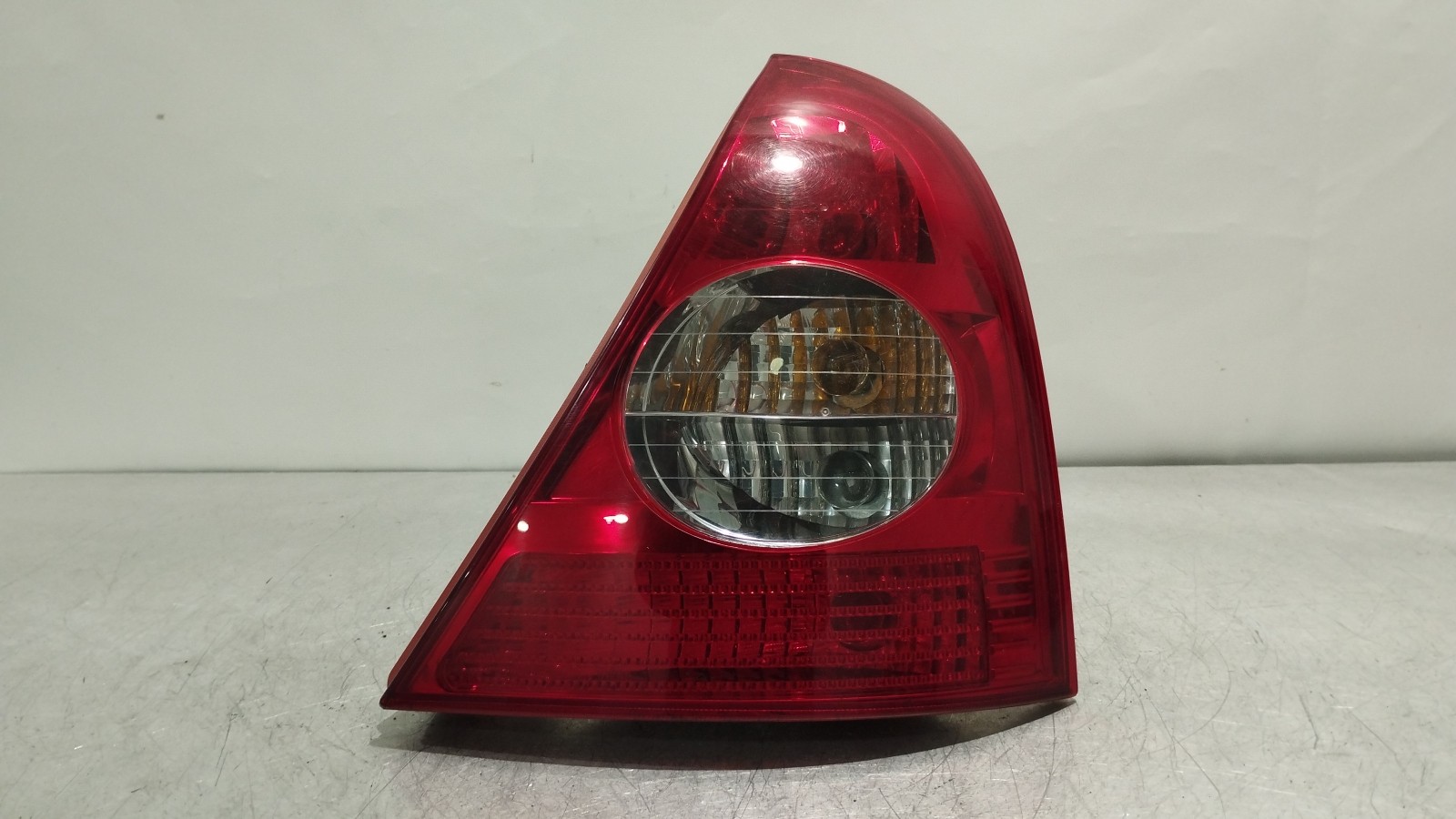 Right Tail Light  RENAULT CLIO II (BB_, CB_) | 98 - 