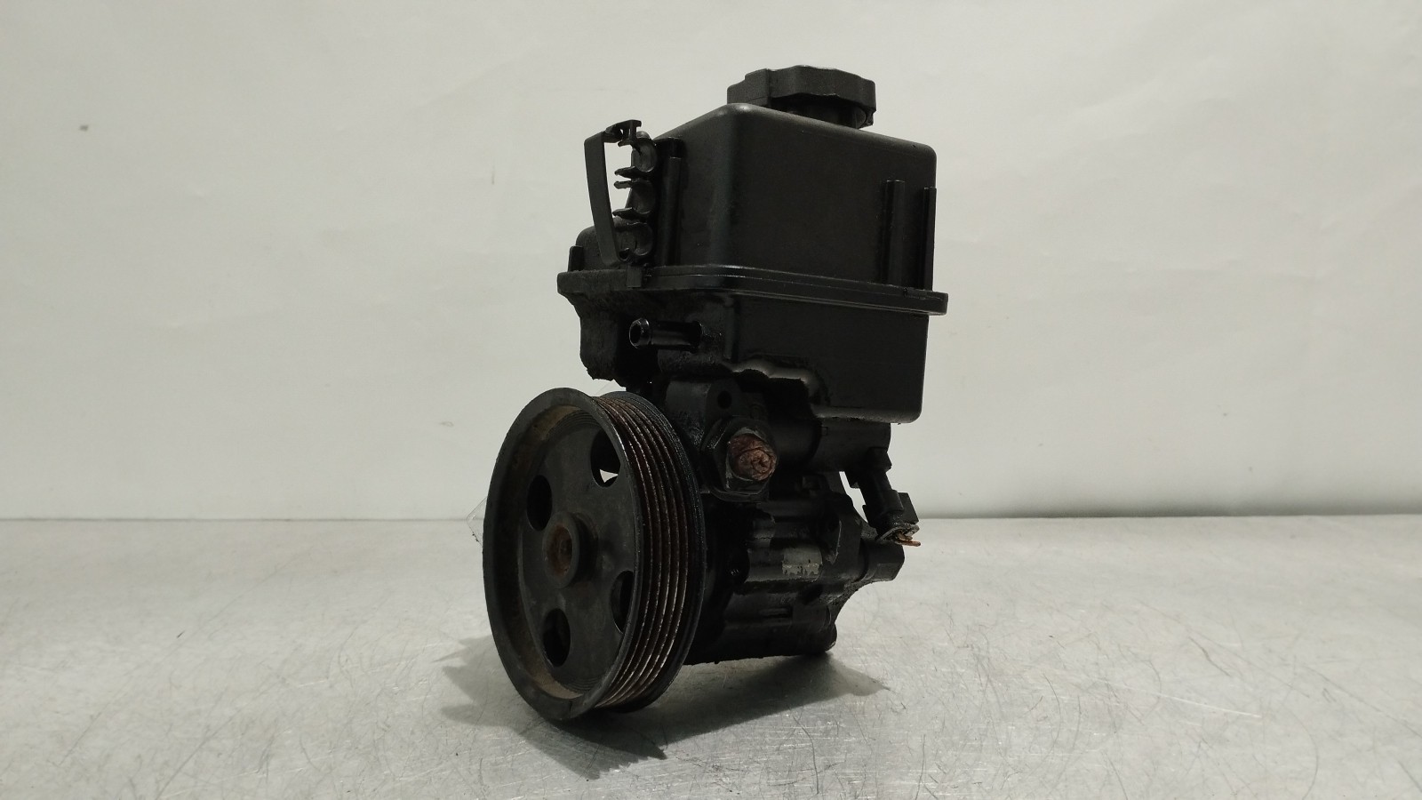 Steering pump MERCEDES-BENZ VITO / MIXTO Caixa (W639) | 03 - 