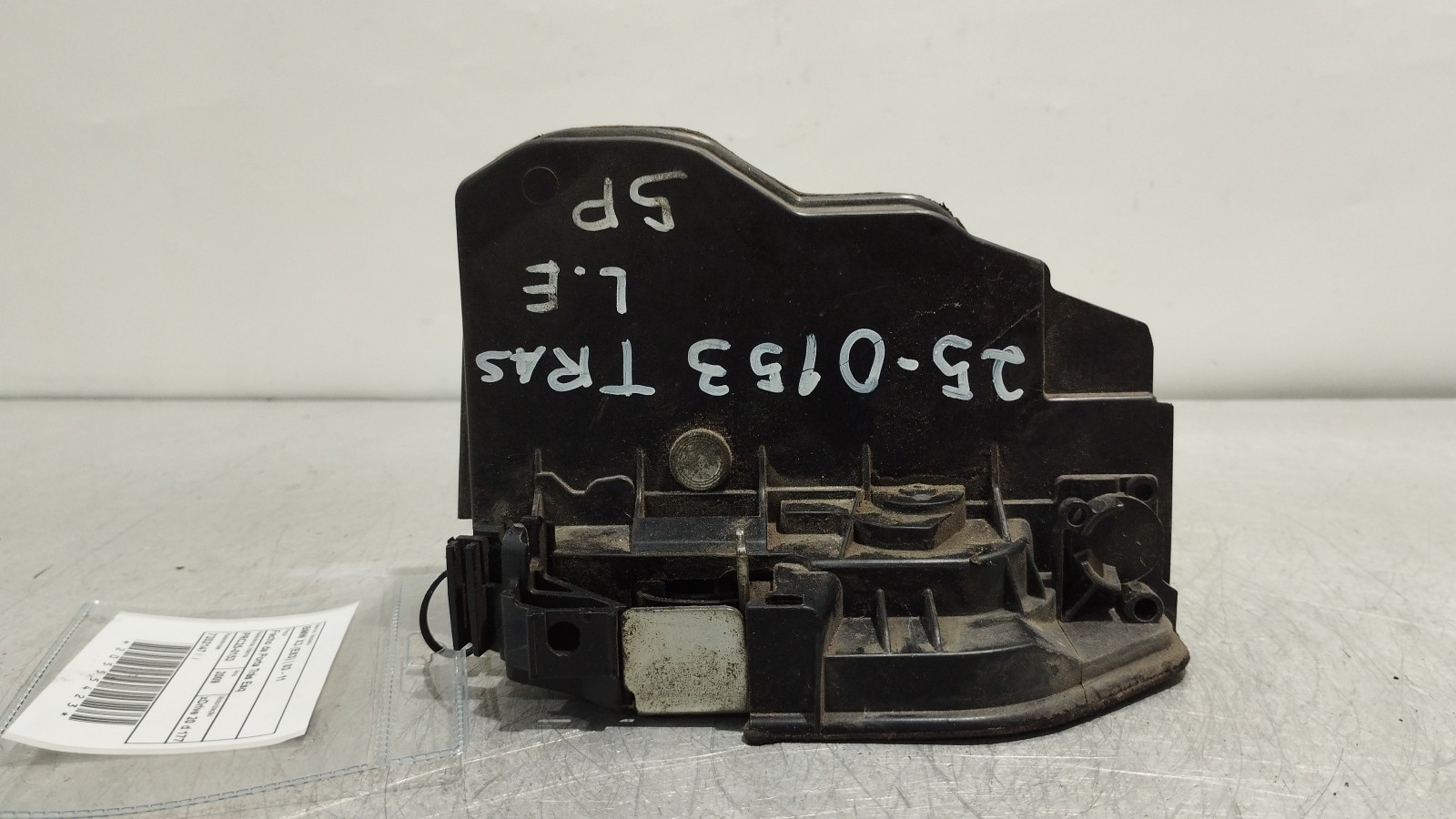 Fecho da Porta Trás Esq BMW X3 (E83) | 03 - 11