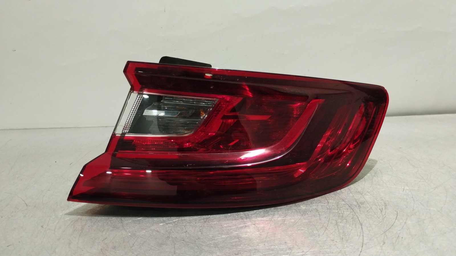 Right Tail Light  RENAULT MEGANE IV Hatchback (B9A/M/N_) | 15 - 