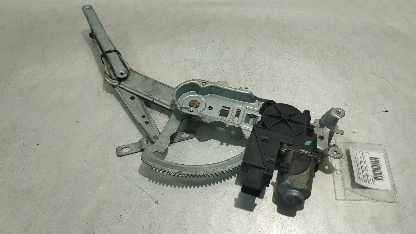 Elevalunas delantero izquierdo electrico OPEL CORSA C (X01) | 00 - 09
