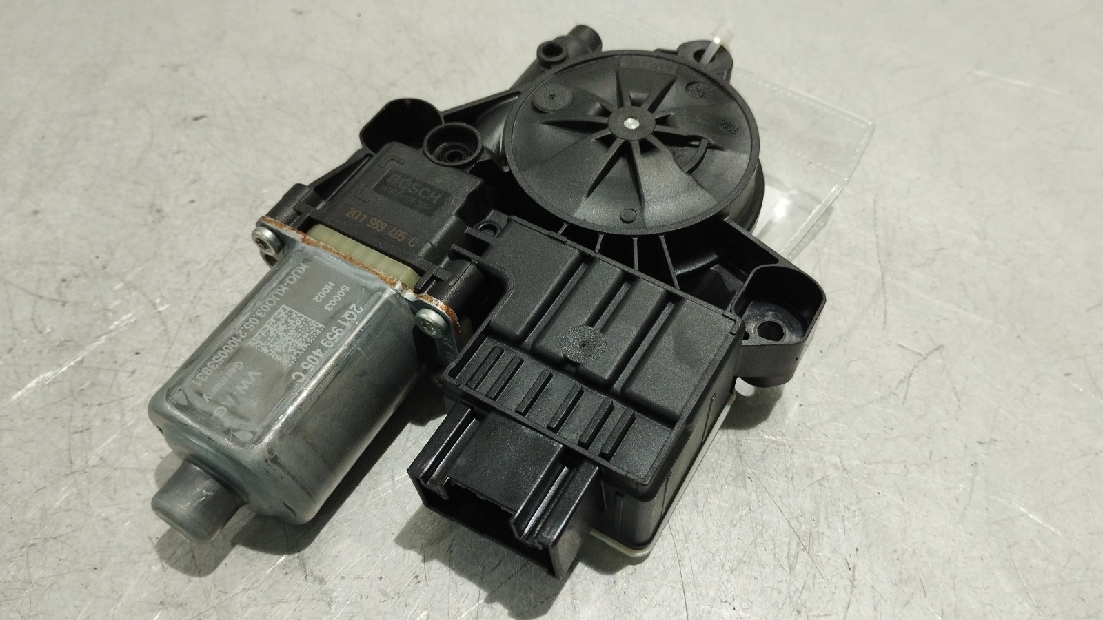 Motor Elétrico do Vidro Frente Esq VOLKSWAGEN POLO (AW1, BZ1) | 17 - 