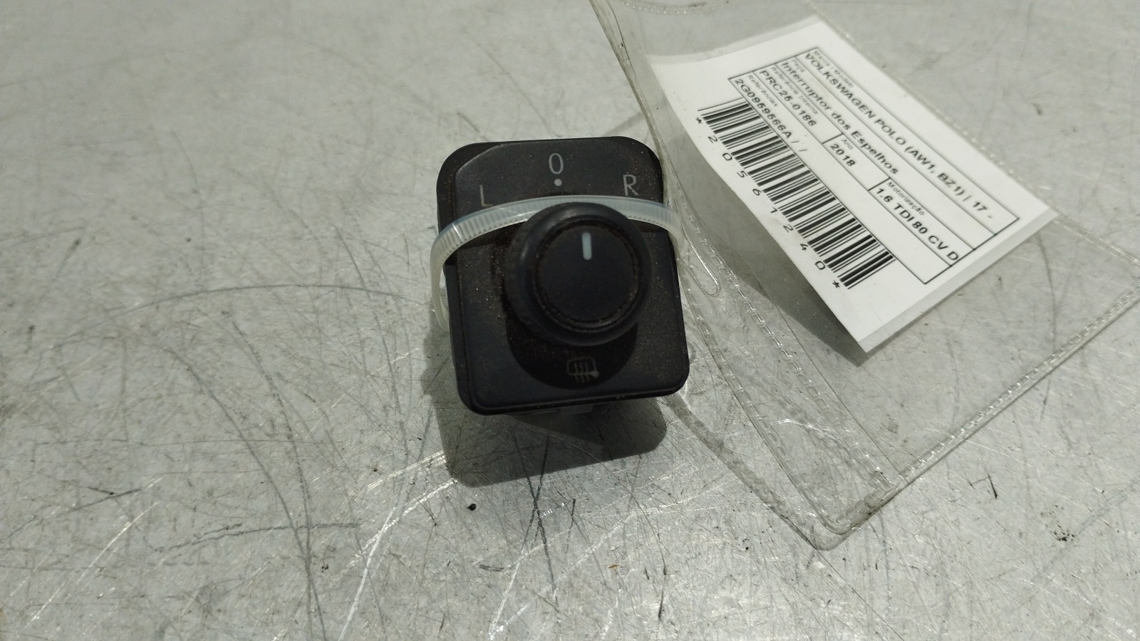 Interruptor dos Espelhos VOLKSWAGEN POLO (AW1, BZ1) | 17 - 