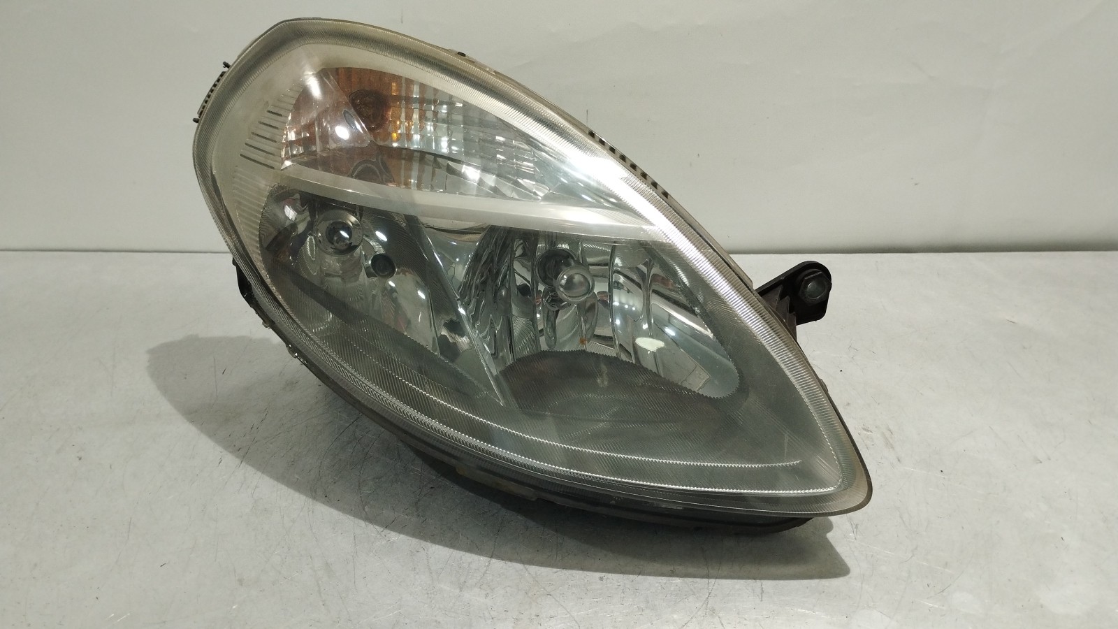 Right Headlight  LANCIA YPSILON (843_) | 03 - 11