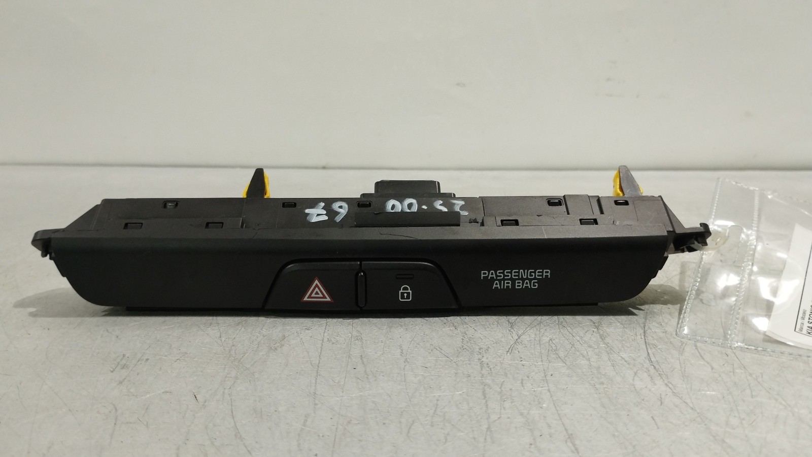 Interruptor 4 Piscas KIA STONIC (YB) | 17 - 