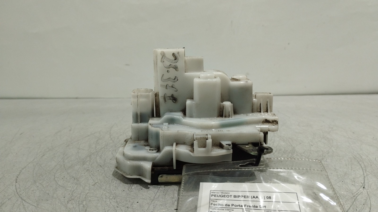 Serrure de porte avant droite PEUGEOT BIPPER (AA_) | 08 - 