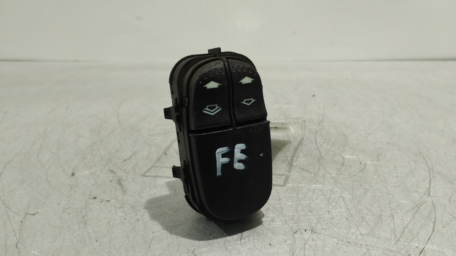 Interrupteur de vitre avant gauche FORD FOCUS Caixa/Combi (DNW) | 98 - 05