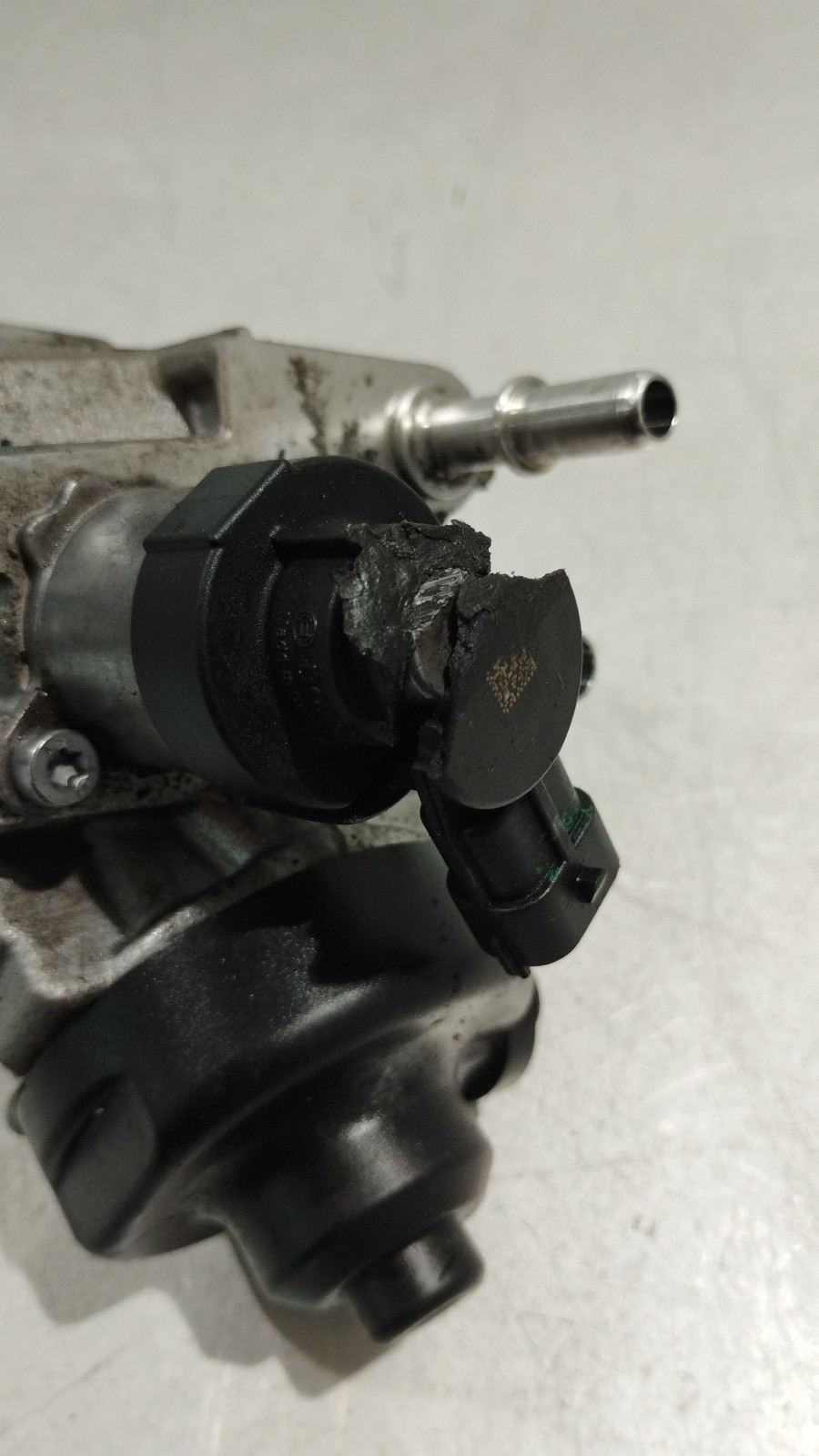 Injection pump / Common-Rail ALFA ROMEO STELVIO (949_) | 16 -  Imagem-3