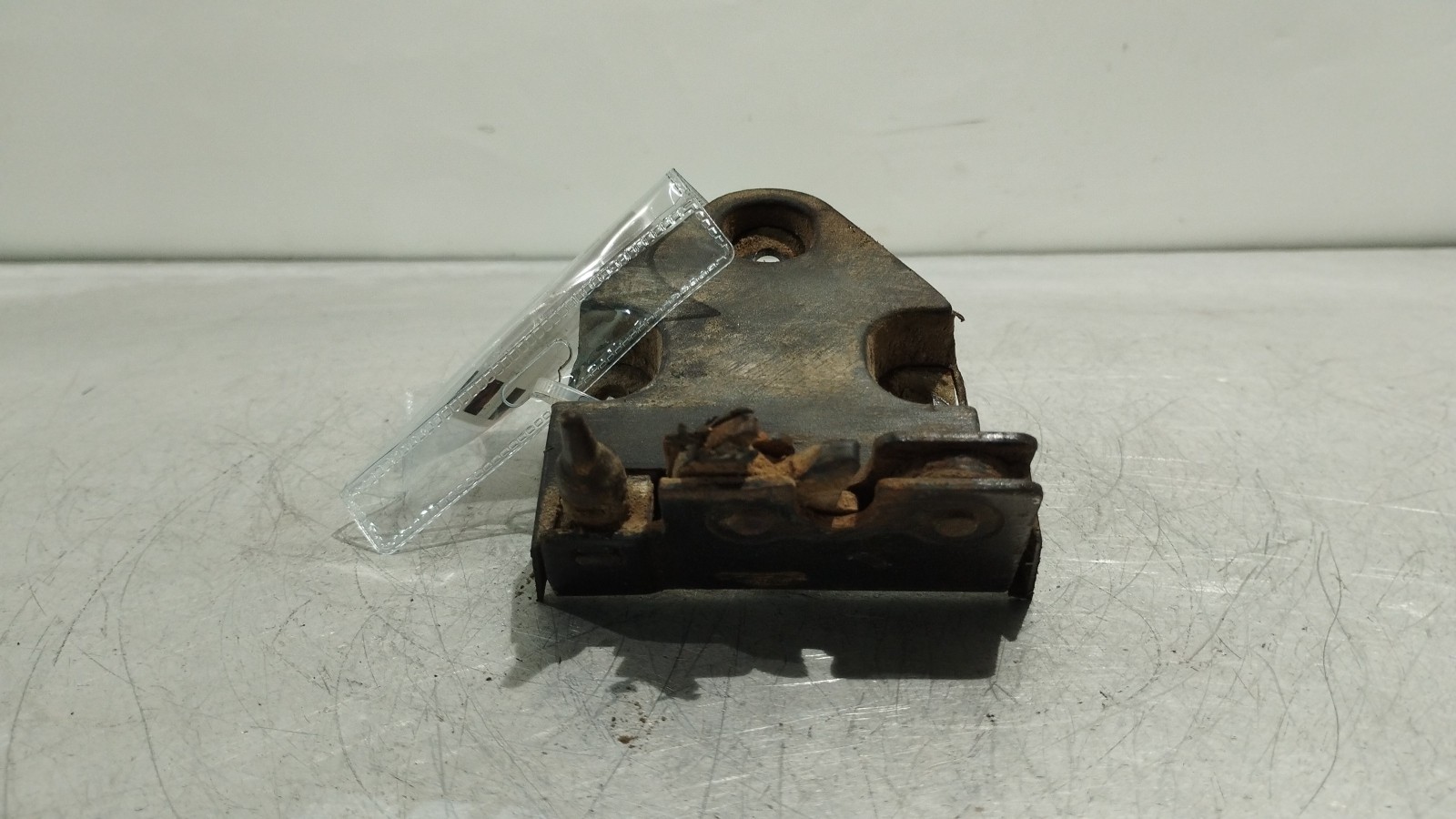 Rear right lock OPEL VIVARO A Combi (X83) | 01 -  Imagem-2