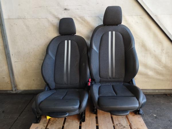 Complete seat set BMW X2 (F39) | 17 - 