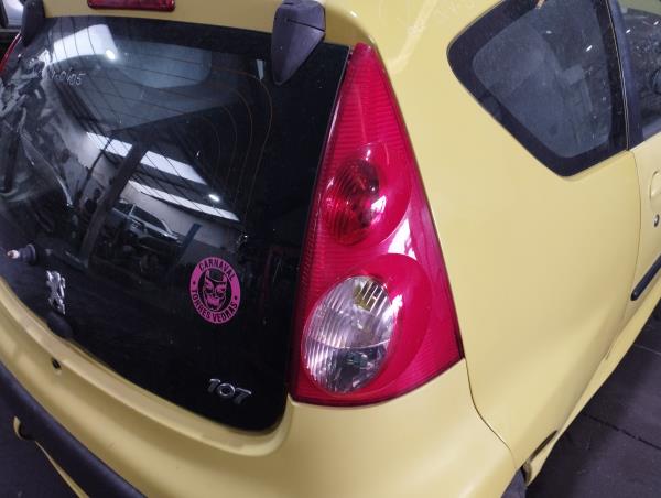 Right Tail Light  PEUGEOT 107 (PM_, PN_) | 05 - 14