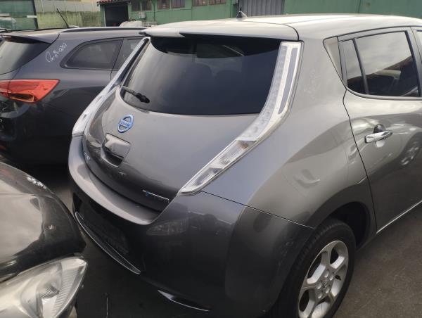 Traseira Completa NISSAN LEAF (ZE0) | 10 -  Imagem-0