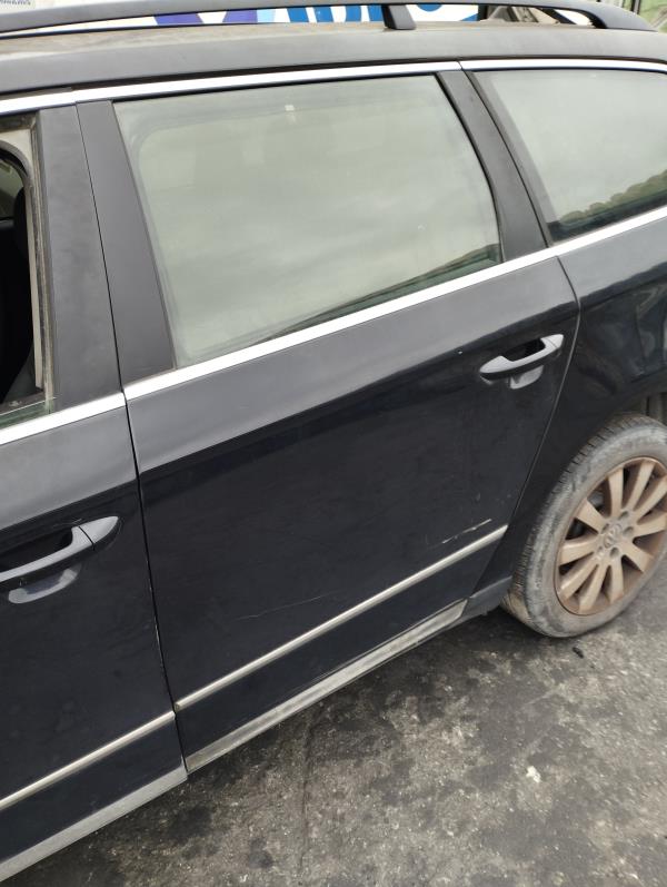 Porta Trás Esq VOLKSWAGEN PASSAT Variant (3C5) | 05 - 11