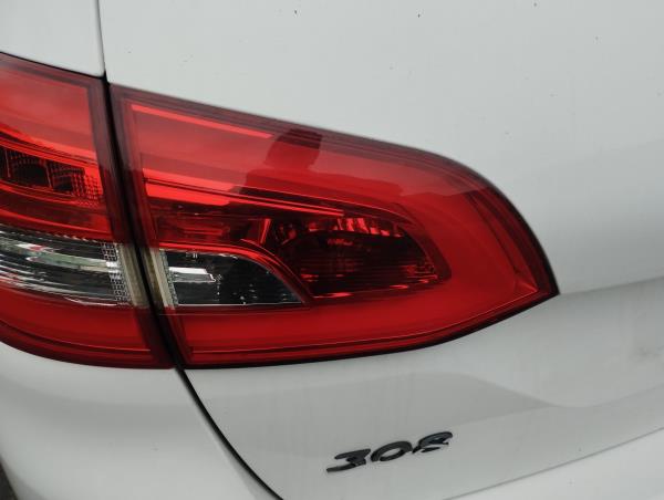 Farolim Stop da Mala Esq PEUGEOT 308 SW II | 14 - 