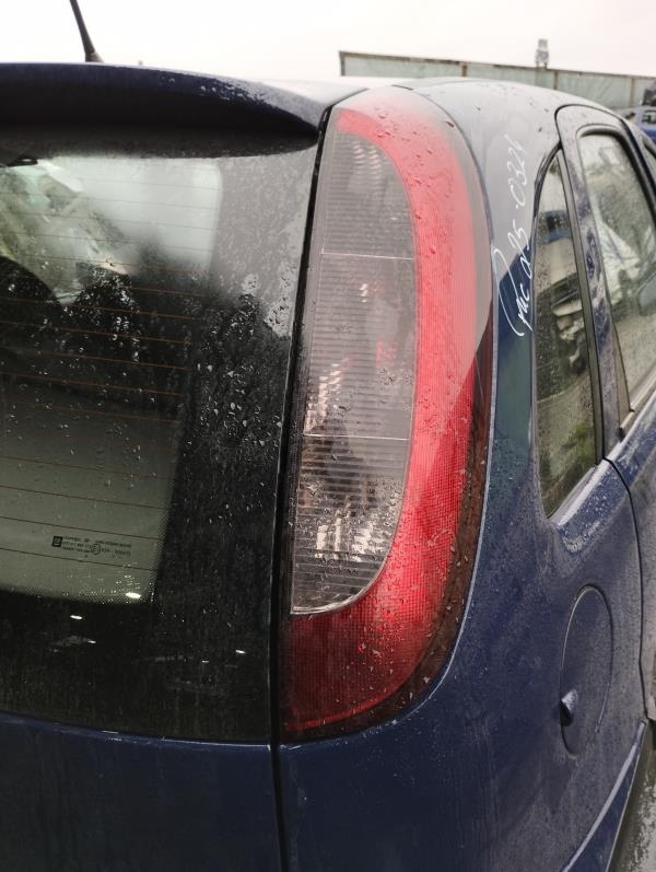 Right Tail Light  OPEL CORSA C (X01) | 00 - 09