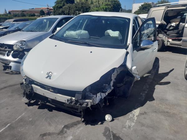 208 I  PEUGEOT 208 I (CA_, CC_) | 12 - 