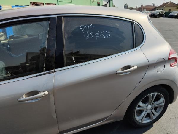 Porta Trás Esq PEUGEOT 208 I (CA_, CC_) | 12 - 