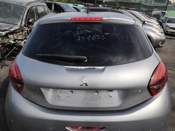 Tailgate PEUGEOT 208 I (CA_, CC_) | 12 - 