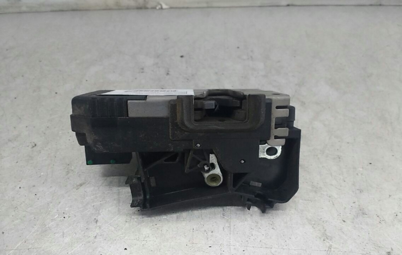 Cierre Puerta Delatera Dcha. OPEL CORSA C (X01) | 00 - 09